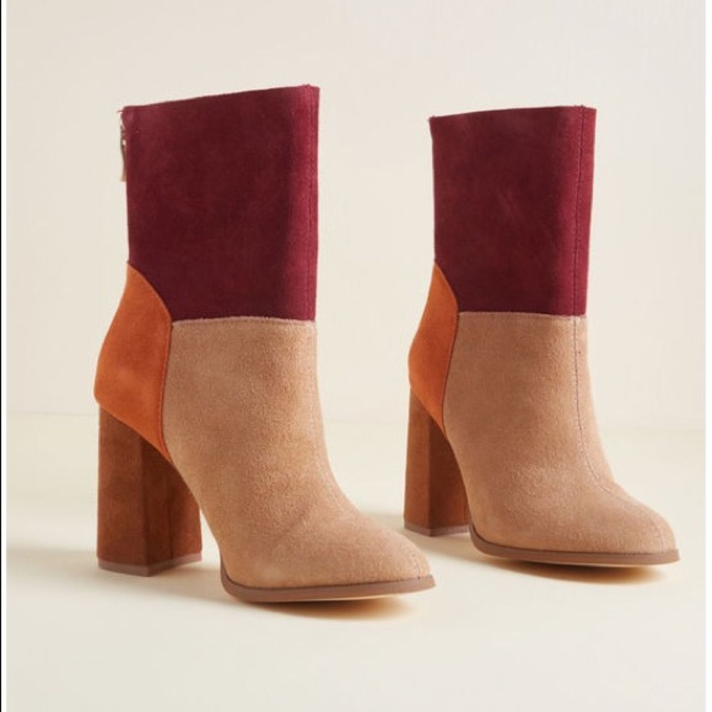 Trendy faux suede 70’s inspired boot.